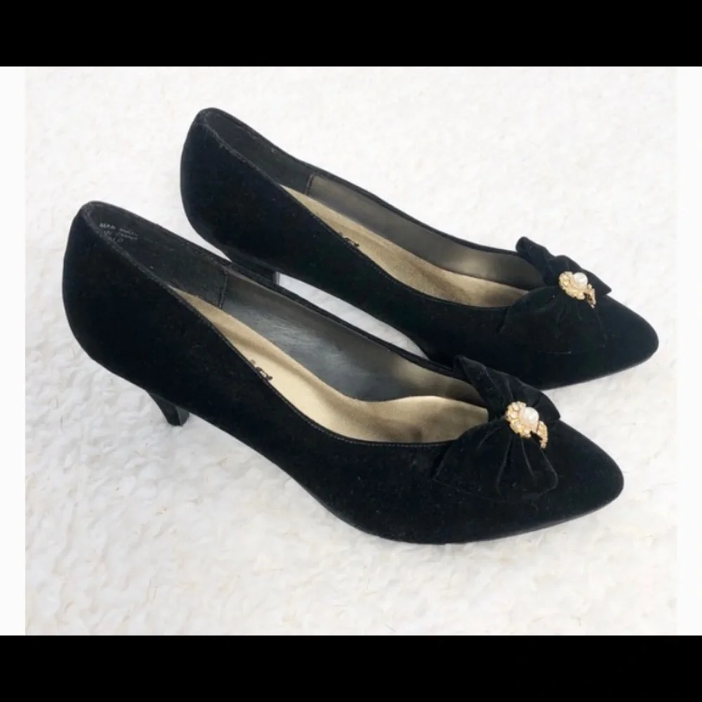 Wild Rose Black Velvet Shoes Slip On Pumps size 7 - Picture 4 of 9